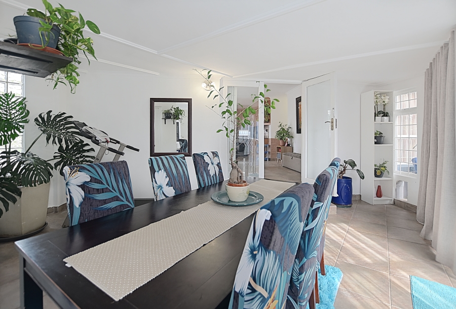 3 Bedroom Property for Sale in Table View Western Cape